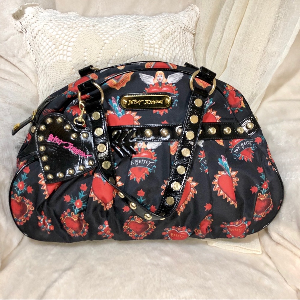 🎀BETSEY JOHNSON🎀 XOX Shoulder Bag